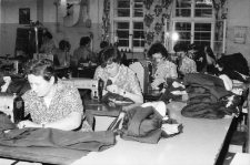 Jelenia Góra - Zakłady Przemysłu Odzieżowego Confex (fot. 1) [Dokument ikonograficzny]