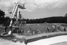 Jelenia G&oacute;ra - basen przy ulicy Sudeckiej (fot. 1) [Dokument ikonograficzny]