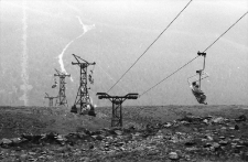 Karkonosze - wyciąg na Śnieżkę z Pecu [Dokument ikonograficzny]