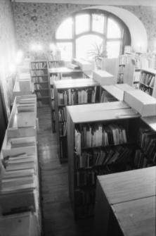 Jelenia G&oacute;ra - biblioteka naukowa na Zabobrzu (fot. 3) [Dokument ikonograficzny]