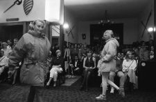 Pokaz mody jeleniog&oacute;rskich firm (fot. 5) [Dokument ikonograficzny]