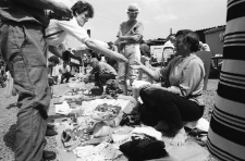 Jelenia Góra - targowisko "Flora" (fot. 5) [Dokument ikonograficzny]