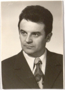 [Wiesław Kiryk : fotografia legitymacyjna] (fot. 6) [Dokument ikonograficzny]