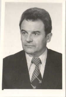 [Wiesław Kiryk : fotografia legitymacyjna] (fot. 8) [Dokument ikonograficzny]