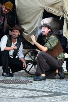 Teatr Migro (Kraków). DROM - ścieżkami Romów (fot. 15) [Dokument ikonograficzny]