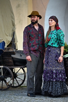 Teatr Migro (Kraków). DROM - ścieżkami Romów (fot. 45) [Dokument ikonograficzny]