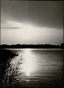 Zach&oacute;d słońca nad jeziorem Kisajno [Dokument ikonograficzny]