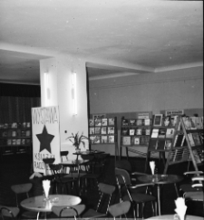 [Jelenia Góra - Klub Księgarza : Wystawa książki radzieckiej : 7-14 listopada 1964] (fot. 8) [Dokument życia społecznego]