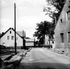 [Jelenia Góra - Cieplice : Ul. Zjednoczenia Narodowego] (fot. 13) [Dokument ikonograficzny]