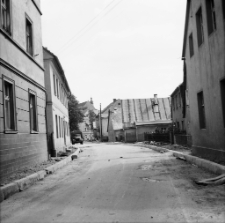 [Jelenia Góra - Cieplice : Ul. Zjednoczenia Narodowego] (fot. 14) [Dokument ikonograficzny]