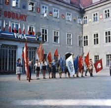 [Jelenia Góra - Cieplice : zlot młodzieży : 22 lipca 1964] (fot. 6) [Dokument ikonograficzny]