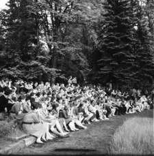 [Jelenia Góra - Cieplice : zlot młodzieży : 22 lipca 1964] (fot. 10) [Dokument ikonograficzny]