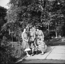 [Jelenia Góra - Cieplice : zlot młodzieży : 22 lipca 1964] (fot. 11) [Dokument ikonograficzny]