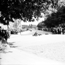 [Jelenia Góra : wyścigi kartingowe] (fot. 1) [Dokument ikonograficzny]