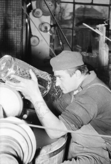 Piechowice - huta szkła "Julia" (fot. 13) [Dokument ikonograficzny]