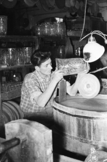 Piechowice - huta szkła "Julia" (fot. 17) [Dokument ikonograficzny]