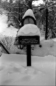 [Karkonoski Park Narodowy : oznakowanie szlaków] (fot. 6) [Dokument ikonograficzny]