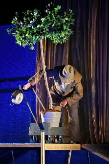 Teatro Due Mondi - The Nine Commandments (fot. 5) [Dokument ikonograficzny]