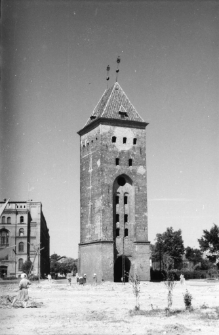 Elbląg : Brama Targowa (fot. 2) [Dokument ikonograficzny]