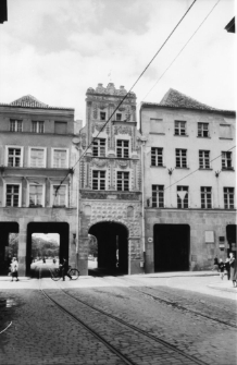 Toruń : kamienica Łuk Cezara (fot. 1) [Dokument ikonograficzny]