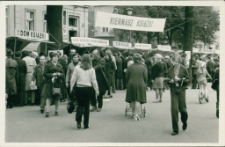 Dom Książki : kiermasz (fot. 1) [Dokument ikonograficzny]