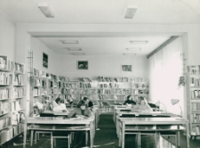 Czytelnia WBP w Jeleniej Górze (fot. 1) [Dokument ikonograficzny]