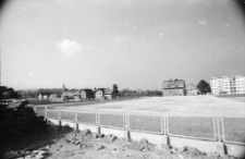 [Jelenia Góra - boisko Szkoły podstawowej nr 8] (fot. 1) [Dokument ikonograficzny]