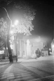 [Jelenia Góra - Plac Niepodległości] (fot. 5) [Dokument ikonograficzny]