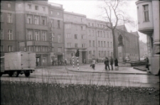 [Jelenia G&oacute;ra - Plac Niepodległości] (fot. 6) [Dokument ikonograficzny]