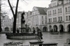 [Jelenia Góra - Plac Ratuszowy] (fot. 23) [Dokument ikonograficzny]