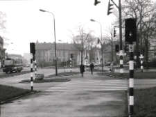 [Jelenia Góra - przejście dla pieszych przy ulicach 1 Maja i Kochanowskiego] [Dokument ikonograficzny]