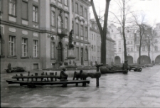 [Jelenia Góra - Plac Ratuszowy] (fot. 30) [Dokument ikonograficzny]