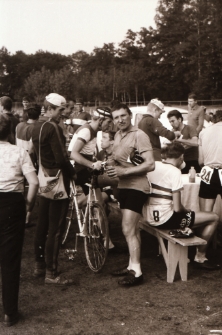 VII Międzynarodowy Wyścig Kolarski o Puchar Karkonoszy (fot. 2) [Dokument ikonograficzny]