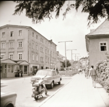 Plac Piastowski w Cieplicach (fot. 2) [Dokument ikonograficzny]