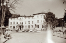 Szklarska Poręba : ulica Jedności Narodowej (fot. 7) [Dokument ikonograficzny]