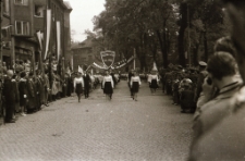 [Jelenia Góra : pochód pierwszomajowy] (fot. 3) [Dokument ikonograficzny]