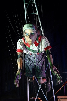 Teatr Klinika Lalek – Kosmiczna podróż Guliwera (fot. 15) [Dokument ikonograficzny]