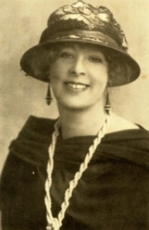 Pless Daisy von [en]