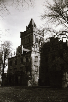 [Zamek Grodztwo w Kamiennej Górze] (fot. 1) [Dokument ikonograficzny]