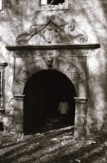 [Portal w nieisniejącym budynku w Miedziance] [Dokument ikonograficzny]