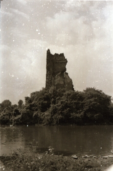 [Ruiny zamku w Kłaczynie][Dokument ikonograficzny]