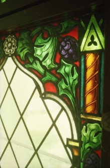 Fragment witrażu w Pałacu w Sokołowcu (fot. 1) [Dokument ikonograficzny]