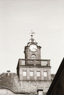 [Zegar - I Liceum Ogólnokształcące im. Stefana Żeromskiego][Dokument ikonograficzny]