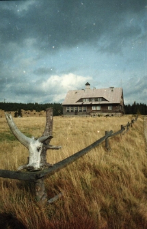 Góry Izerskie - "Chatka Górzystów" (fot.1.) [Dokument ikonograficzny]