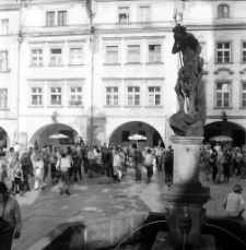 Jelenia Góra - Plac Ratuszowy (fot. 10) [Dokument ikonograficzny]