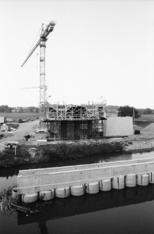 Budowa mostów na Nysie (fot. 3) [Dokument ikonograficzny]