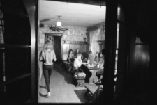 Wnętrze Schroniska "Pod Łabskim Szczytem" [Dokument ikonograficzny]