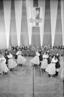 Jelenia Góra - spotkanie z kandydatami Patriotycznego Ruchu Odrodzenia (fot. 1) [Dokument ikonograficzny]