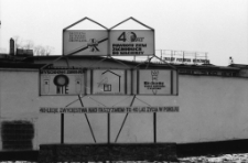 Jelenia Góra - Propaganda wizualna przy Zakładach Przemysłu Odzieżowego Confex (fot. 2) [Dokument ikonograficzny]