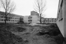 Budowa Szkoły Podstawowej nr 1 im. Janusza Kusocińskiego w Bolesławcu (fot. 2) [Dokument ikonograficzny]